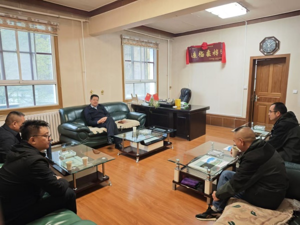 孔卫开带队拜访西和青羊矿业