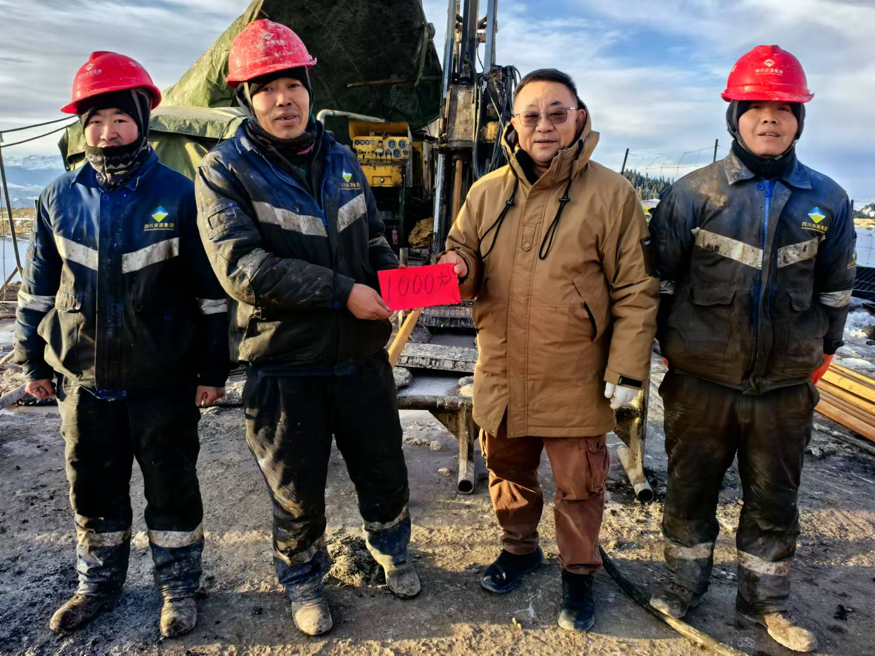 浴“雪”奋战的新疆特克斯钻探工程项目